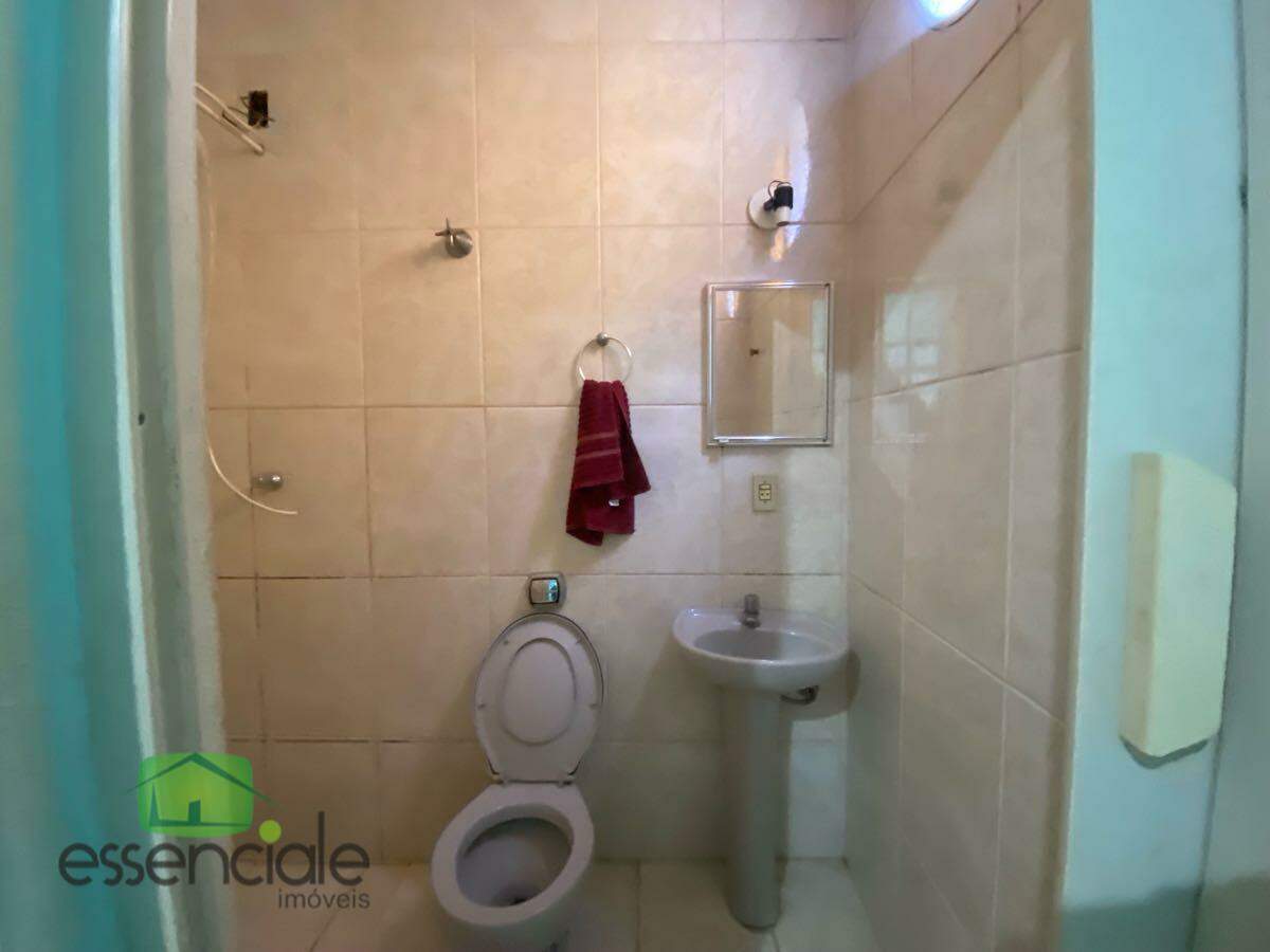 Casa de 300 m² e 3 quartos no bairro Central Parque à venda por R$ 500.000