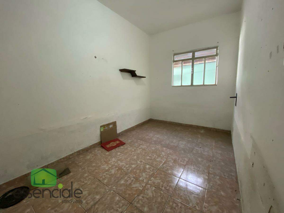 Casa de 300 m² e 3 quartos no bairro Central Parque à venda por R$ 500.000