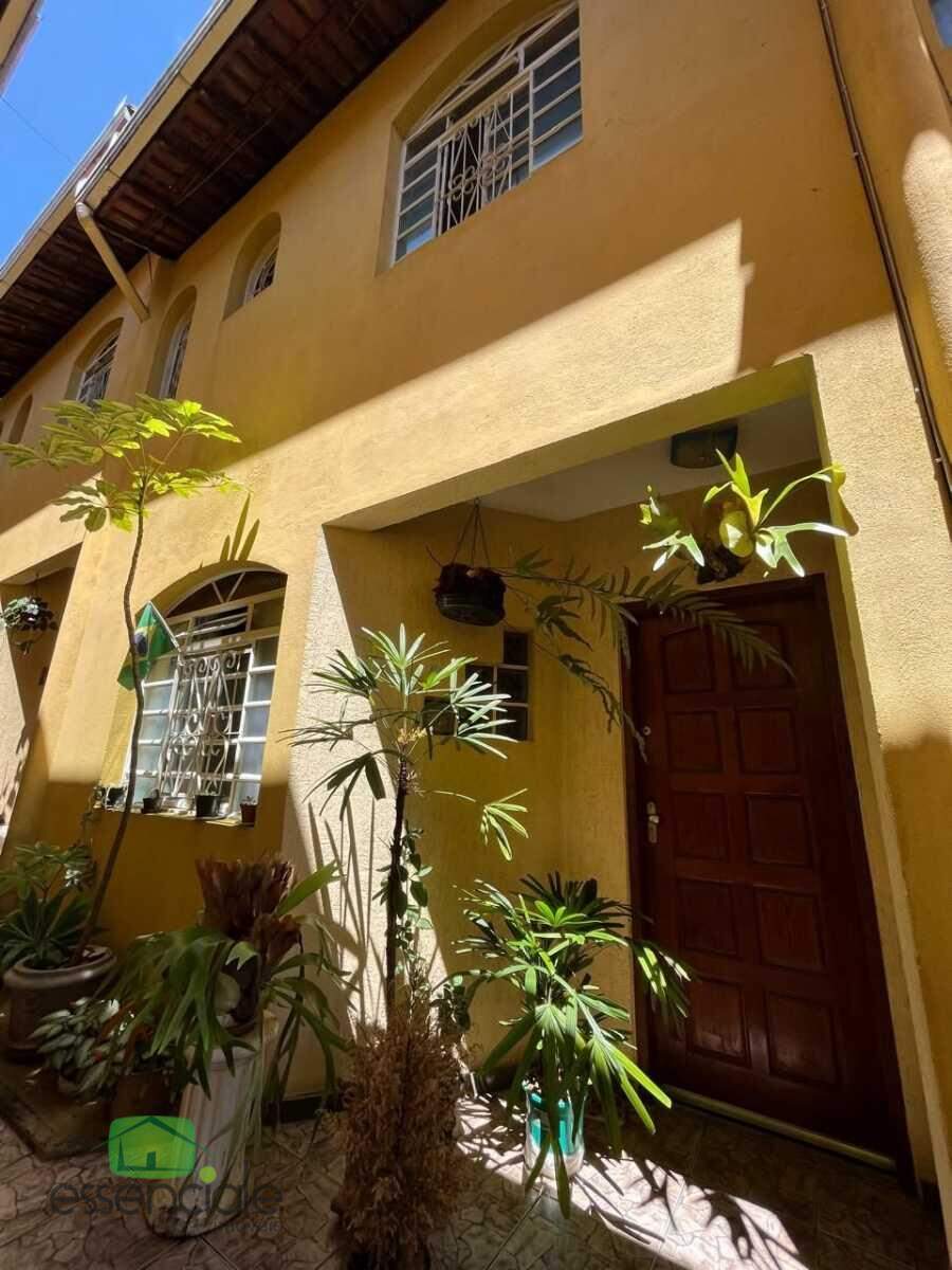Casa de Condomínio de 82m² e 3 quartos no bairro Fonte Grande à venda por R$ 550.000