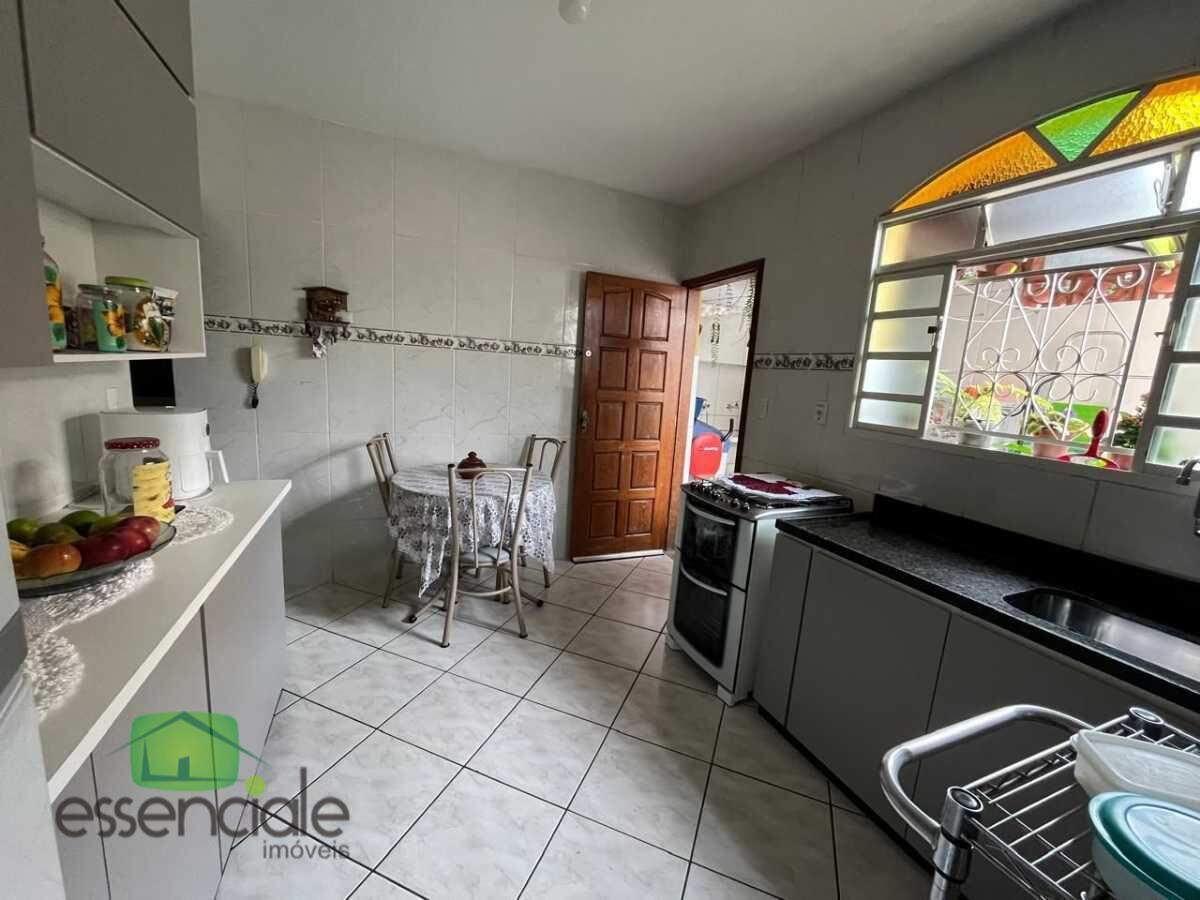 Casa de Condomínio de 82m² e 3 quartos no bairro Fonte Grande à venda por R$ 550.000