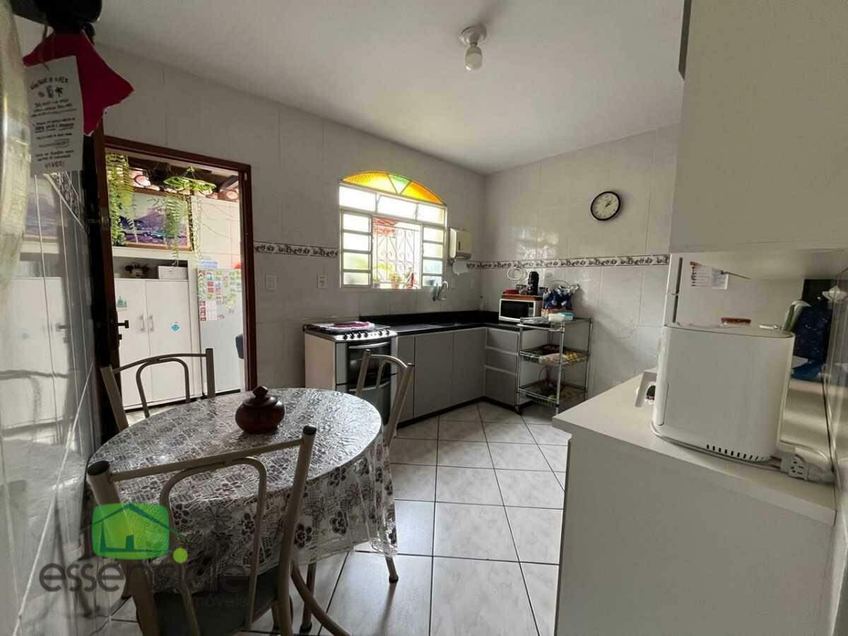 Casa de Condomínio de 82m² e 3 quartos no bairro Fonte Grande à venda por R$ 550.000