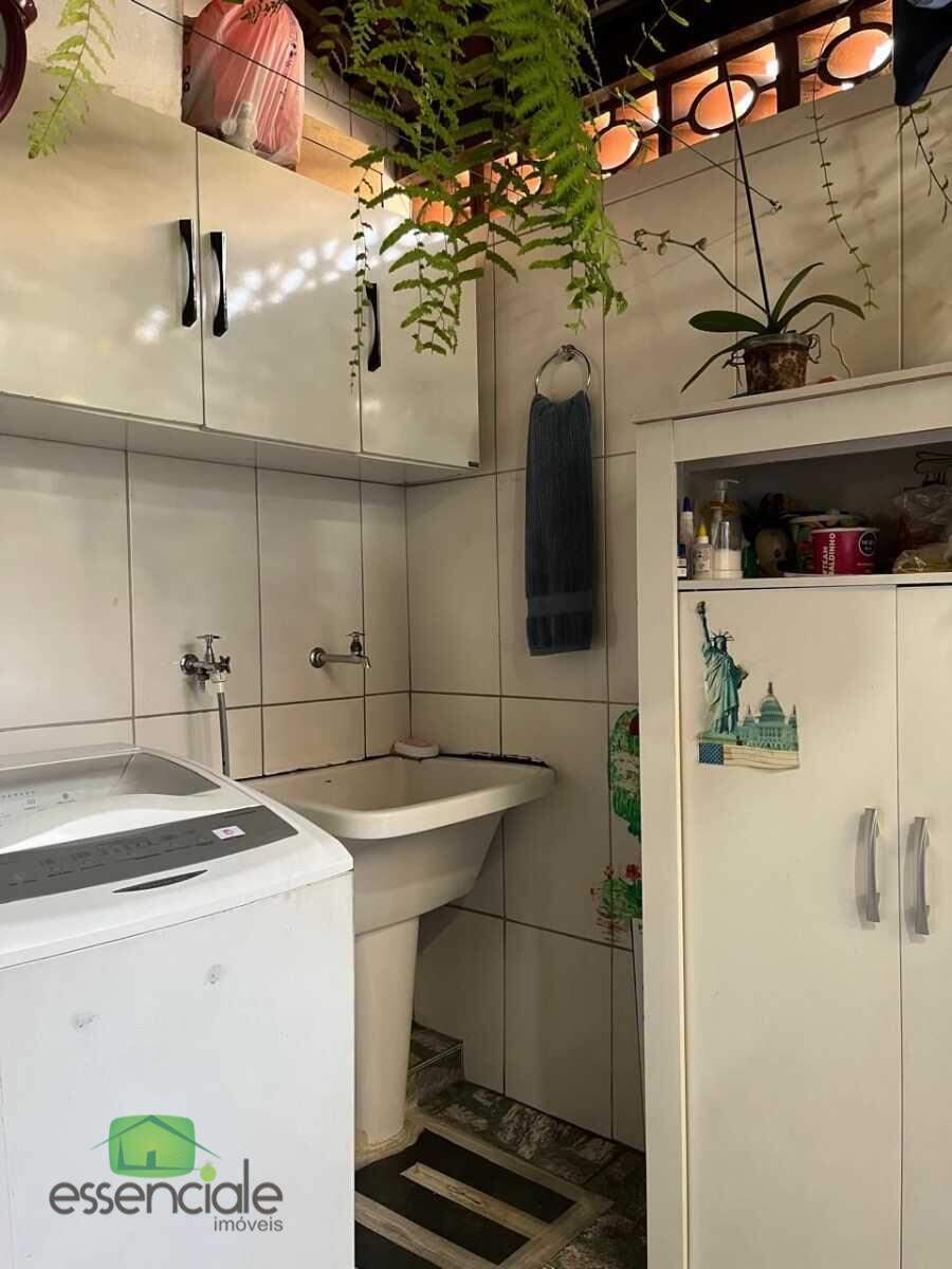 Casa de Condomínio de 82m² e 3 quartos no bairro Fonte Grande à venda por R$ 550.000