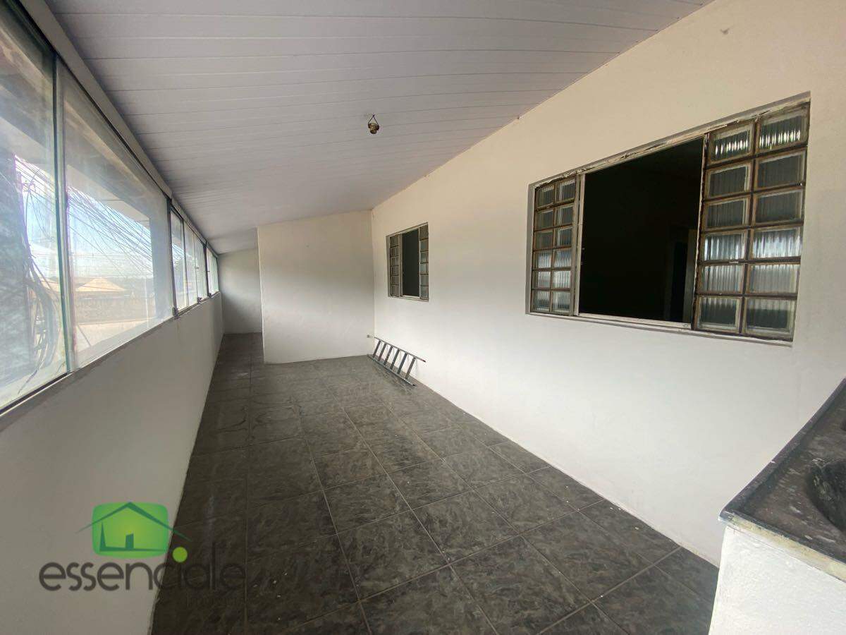 Casa com 4 quartos 268 m² no bairro Bernardo Monteiro à venda por 350.000