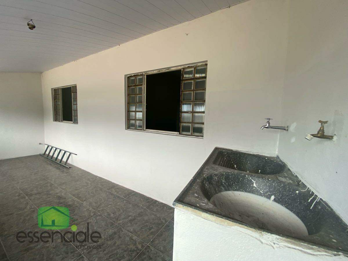 Casa com 4 quartos 268 m² no bairro Bernardo Monteiro à venda por 350.000