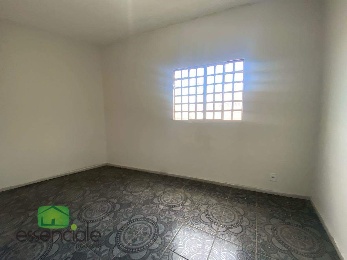 Casa com 4 quartos 268 m² no bairro Bernardo Monteiro à venda por 350.000