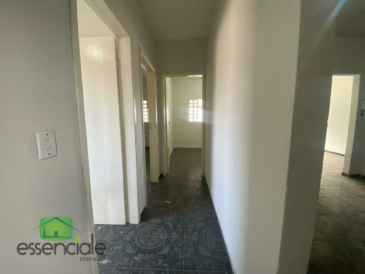 Casa com 4 quartos 268 m² no bairro Bernardo Monteiro à venda por 350.000