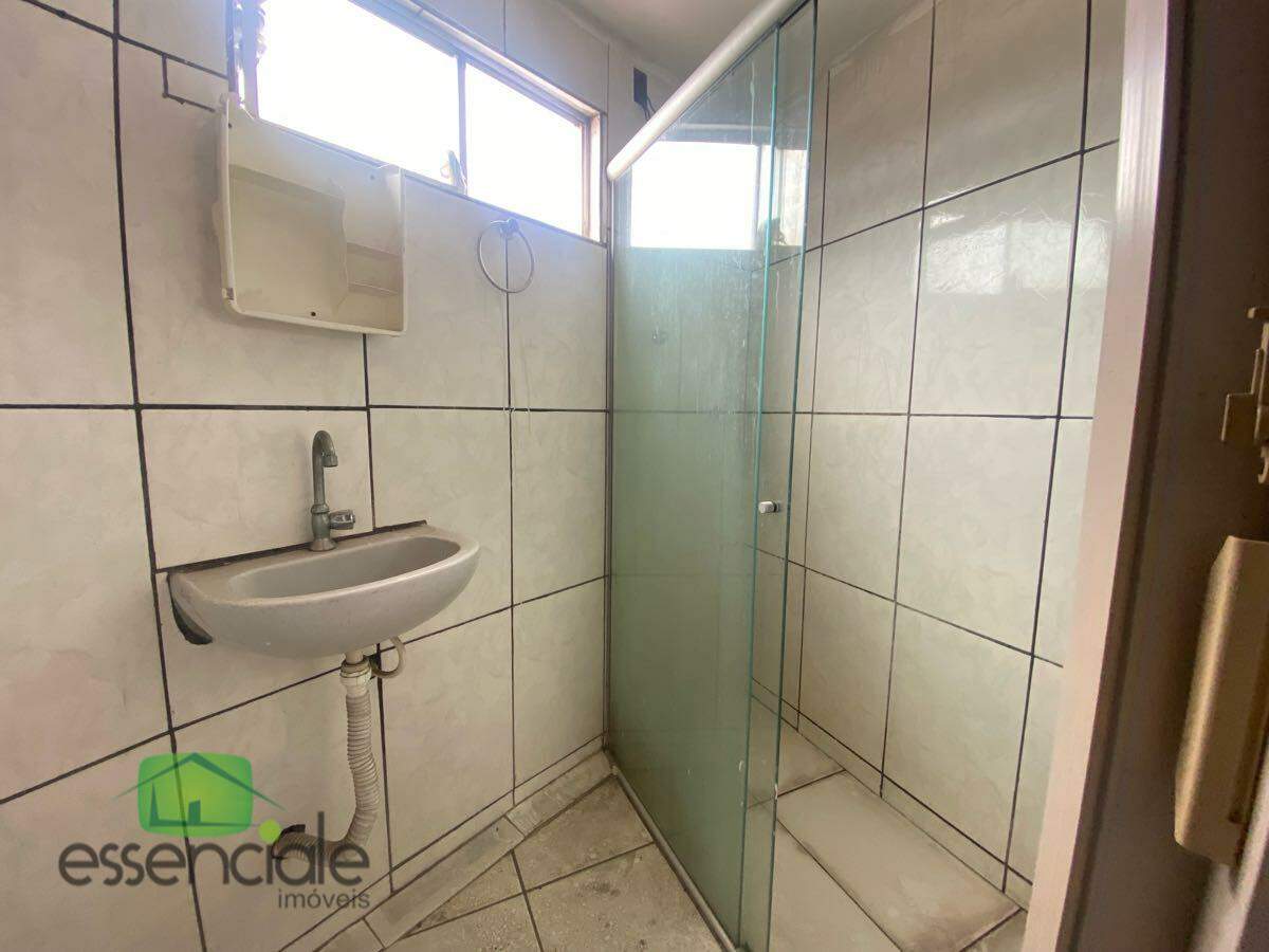 Casa com 4 quartos 268 m² no bairro Bernardo Monteiro à venda por 350.000