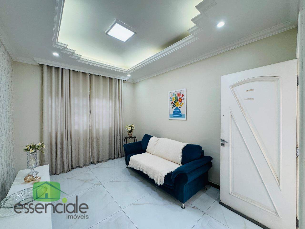 Casa de 360 m² e 3 quartos no bairro Novo Riacho à venda por R$ 795.000