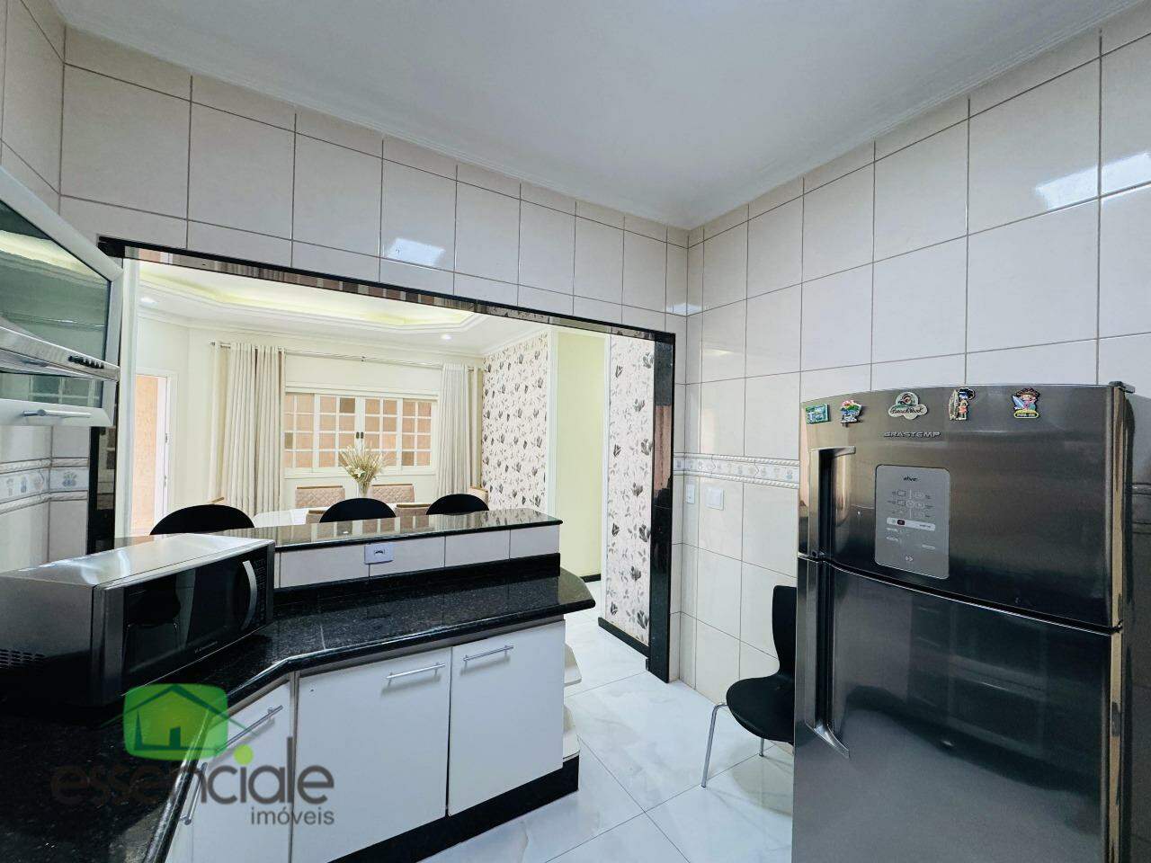 Casa de 360 m² e 3 quartos no bairro Novo Riacho à venda por R$ 795.000