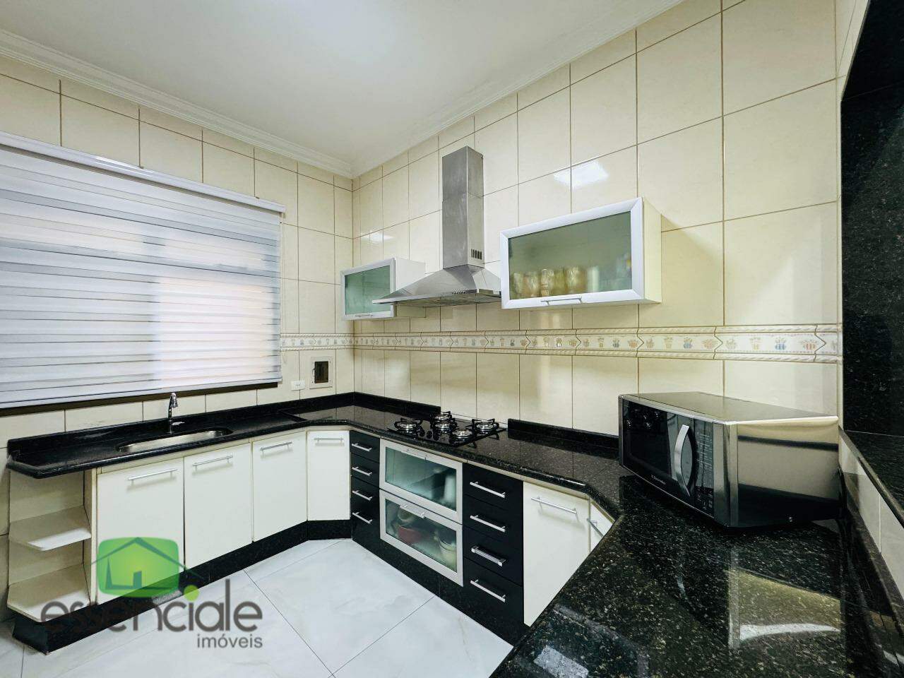 Casa de 360 m² e 3 quartos no bairro Novo Riacho à venda por R$ 795.000