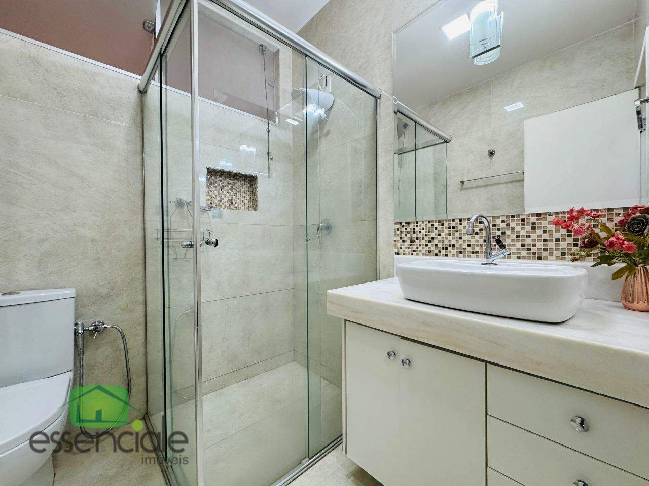Casa de 360 m² e 3 quartos no bairro Novo Riacho à venda por R$ 795.000
