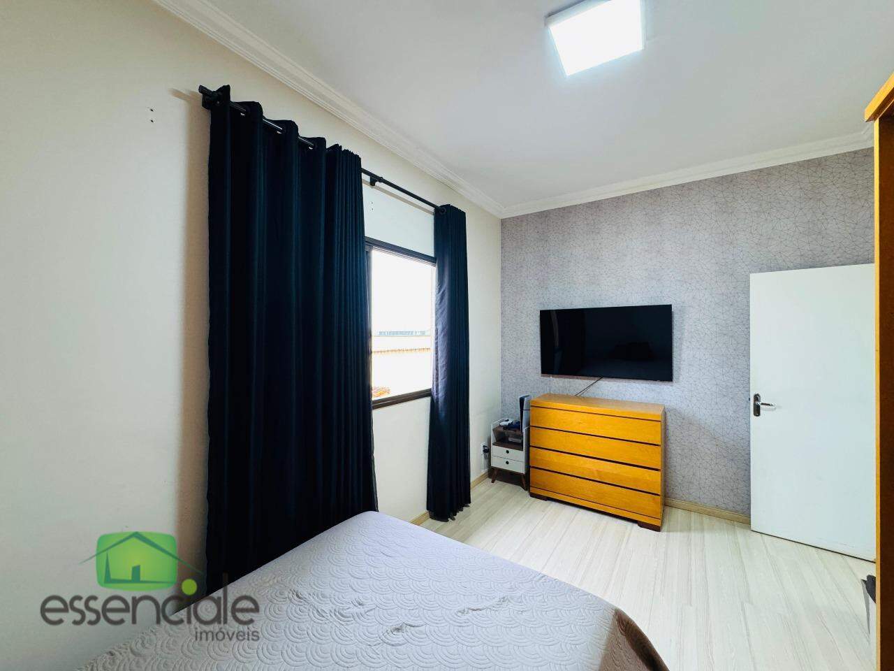 Casa de 360 m² e 3 quartos no bairro Novo Riacho à venda por R$ 795.000
