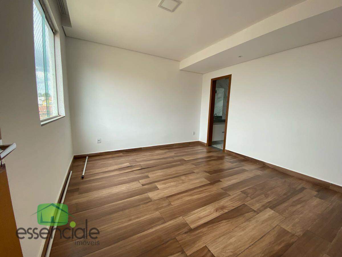 Cobertura com 174 m² e 4 quartos no bairro Eldorado à venda por R$ 800.000