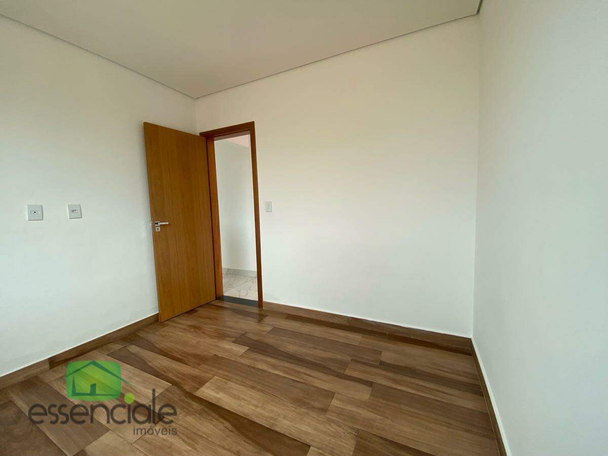 Cobertura com 174 m² e 4 quartos no bairro Eldorado à venda por R$ 800.000