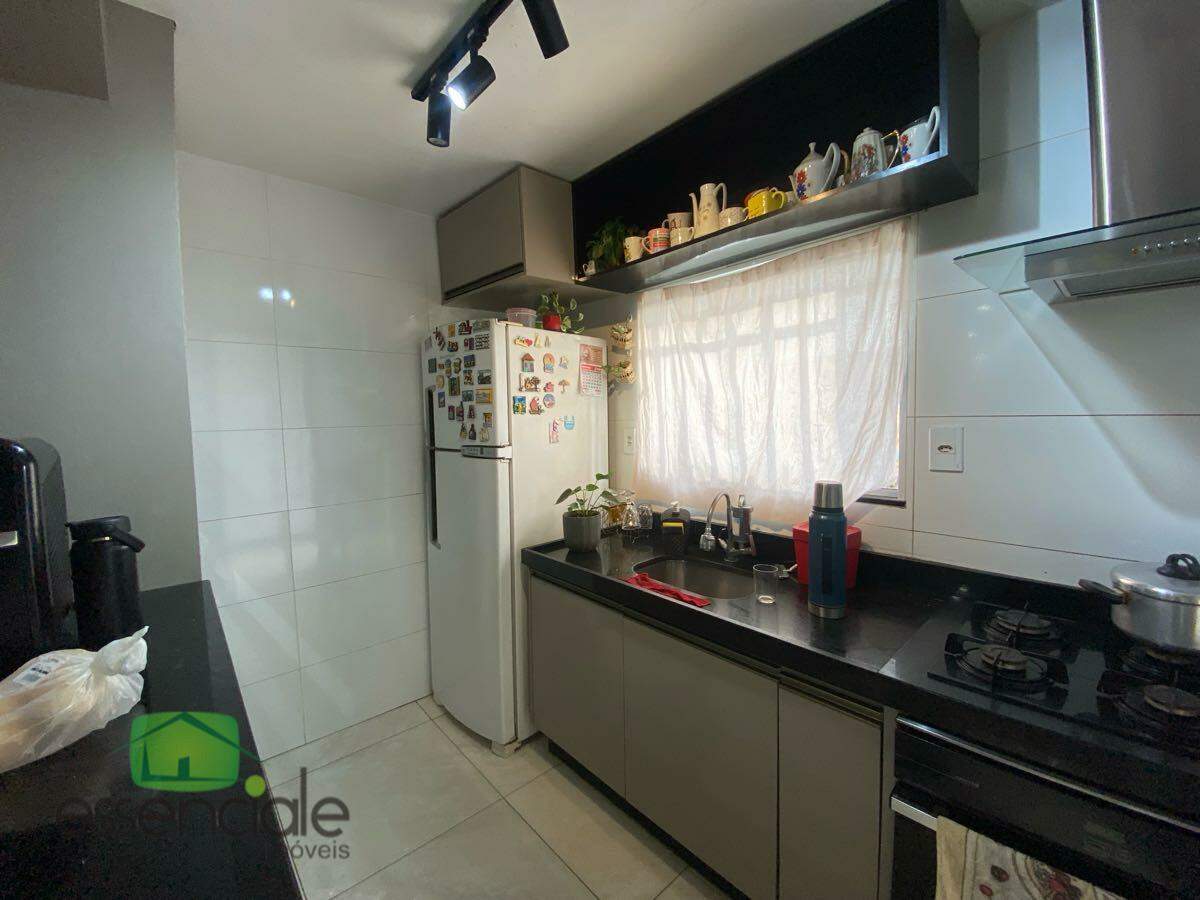 Casa Geminada de 90 m² e 3 quartos no bairro Amazonas à venda por R$ 425.000