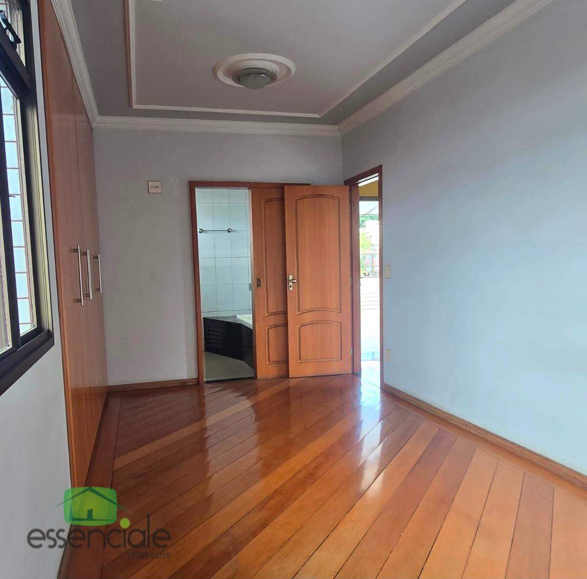 Cobertura com 100 m² e 4 quartos no bairro Gloria à venda por R$ 850.000 aceita financiamento