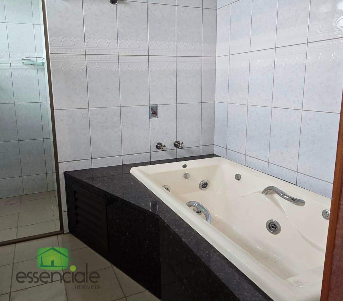 Cobertura com 100 m² e 4 quartos no bairro Gloria à venda por R$ 850.000 aceita financiamento