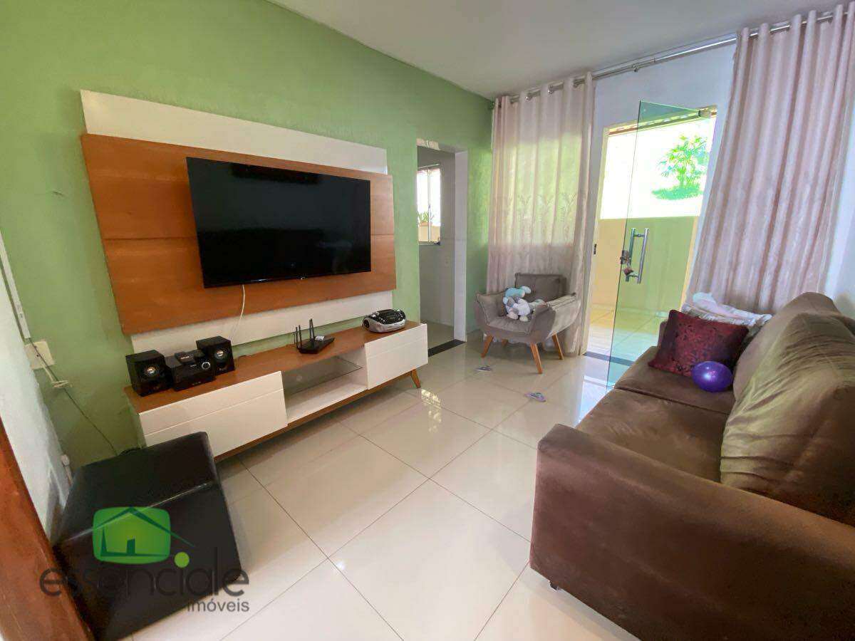 Casa de 360m² e 3 quartos no bairro Novo Riacho à venda por R$ 520.000