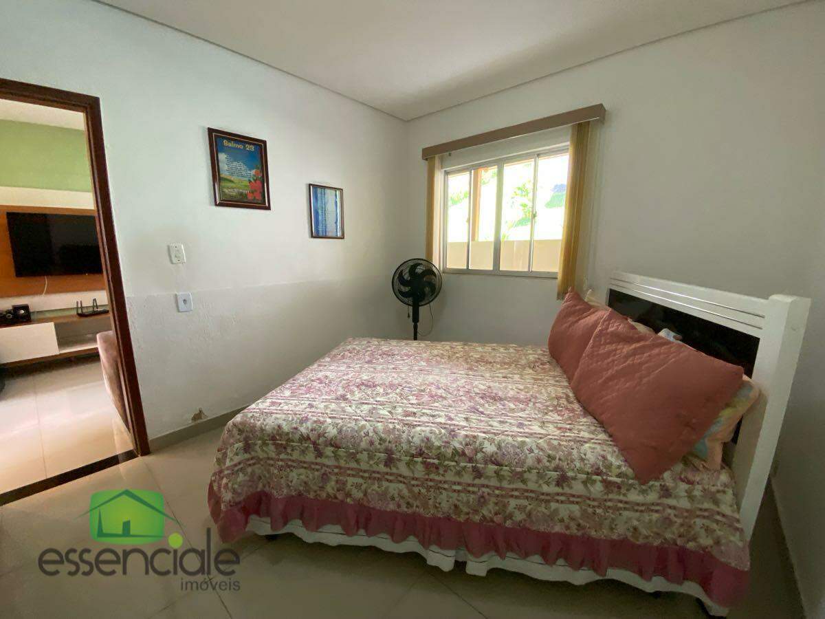Casa de 360m² e 3 quartos no bairro Novo Riacho à venda por R$ 520.000