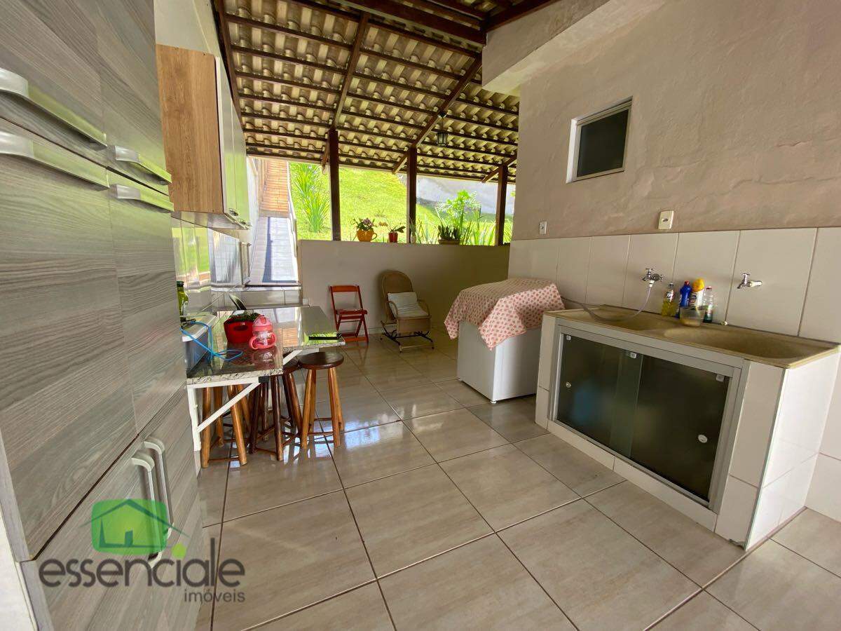 Casa de 360m² e 3 quartos no bairro Novo Riacho à venda por R$ 520.000