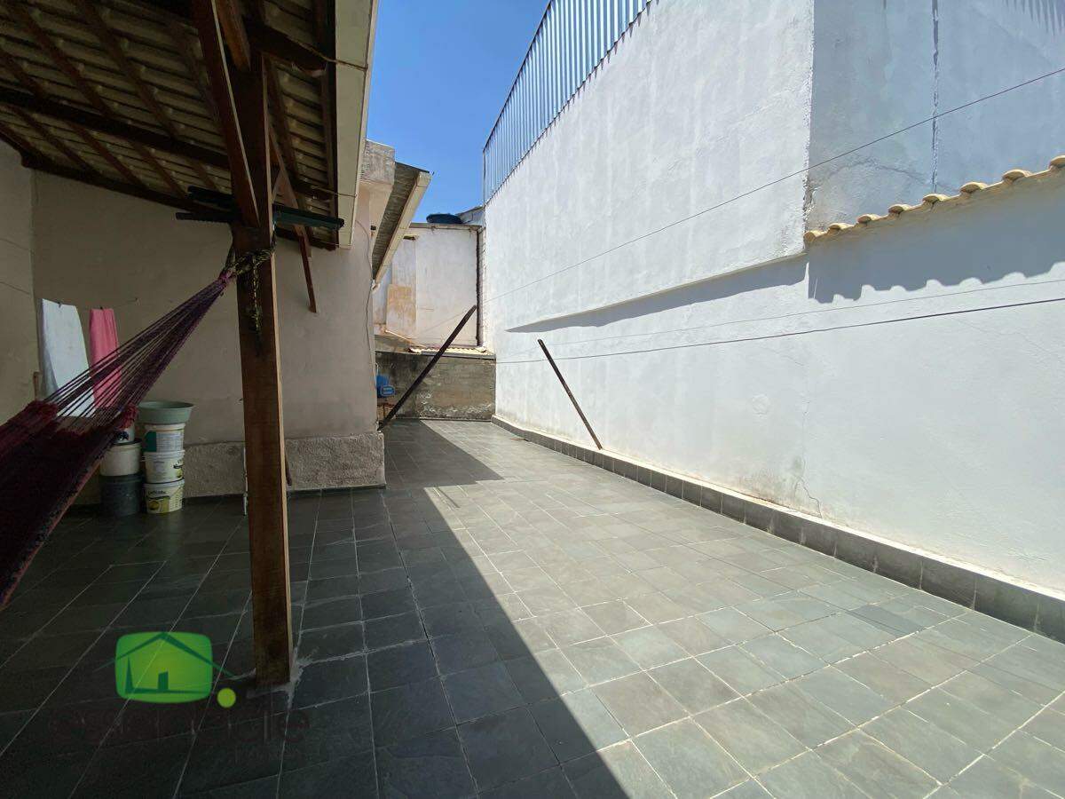 Casa de 360m² e 3 quartos no bairro Novo Riacho à venda por R$ 520.000