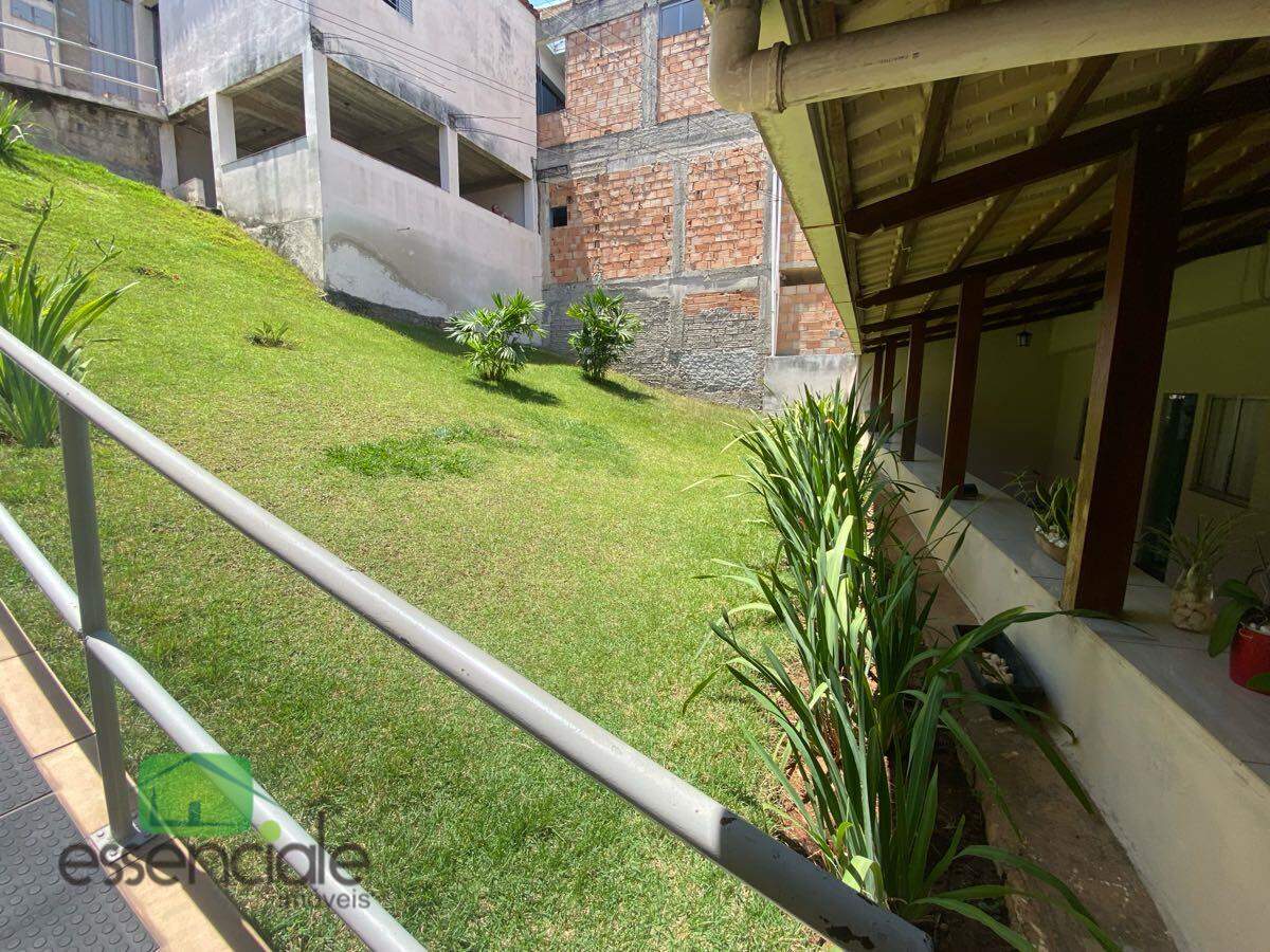 Casa de 360m² e 3 quartos no bairro Novo Riacho à venda por R$ 520.000
