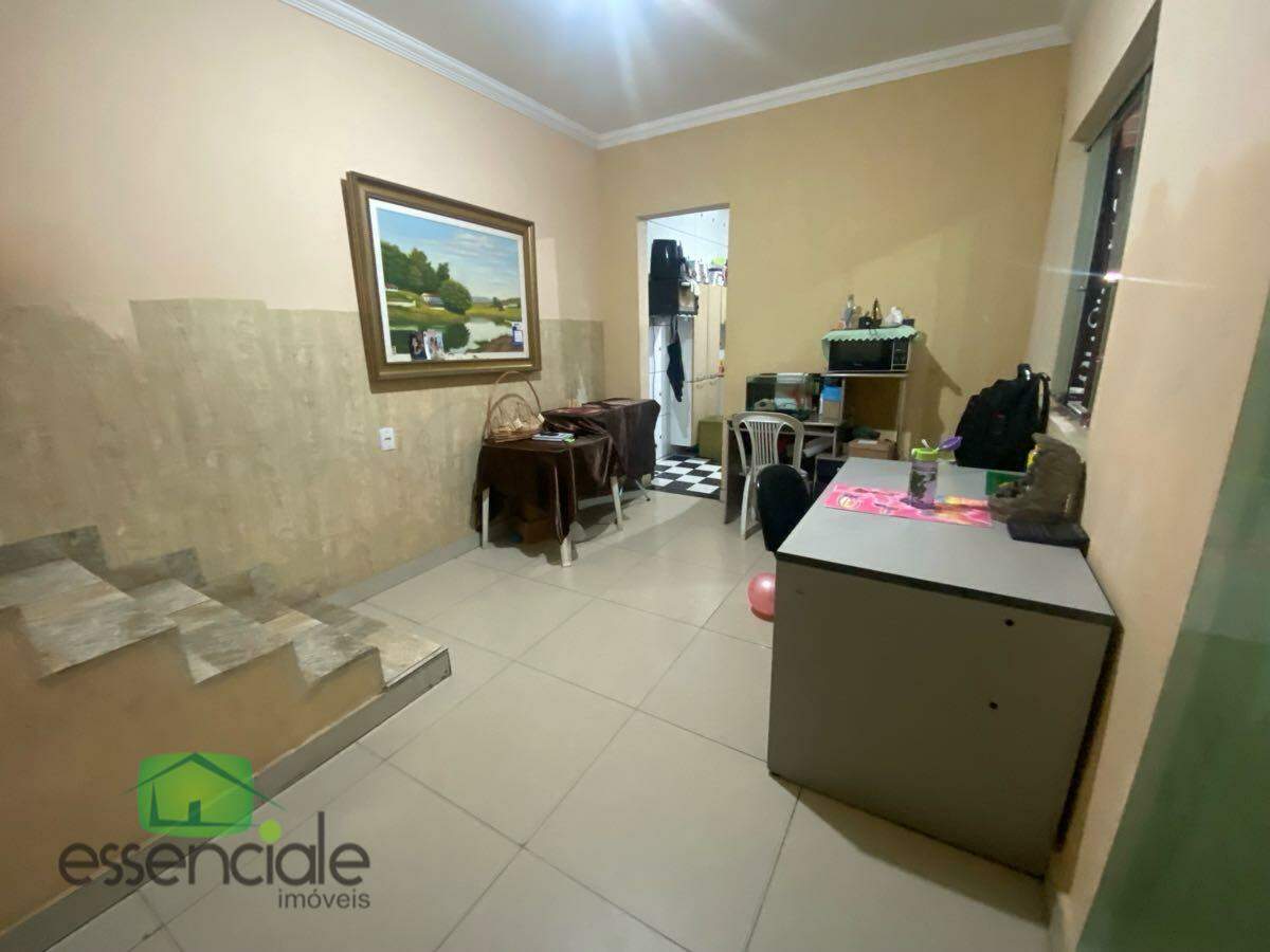 Casa de 120 m² e 2 quartos no bairro Alvorada à venda por R$ 480.000