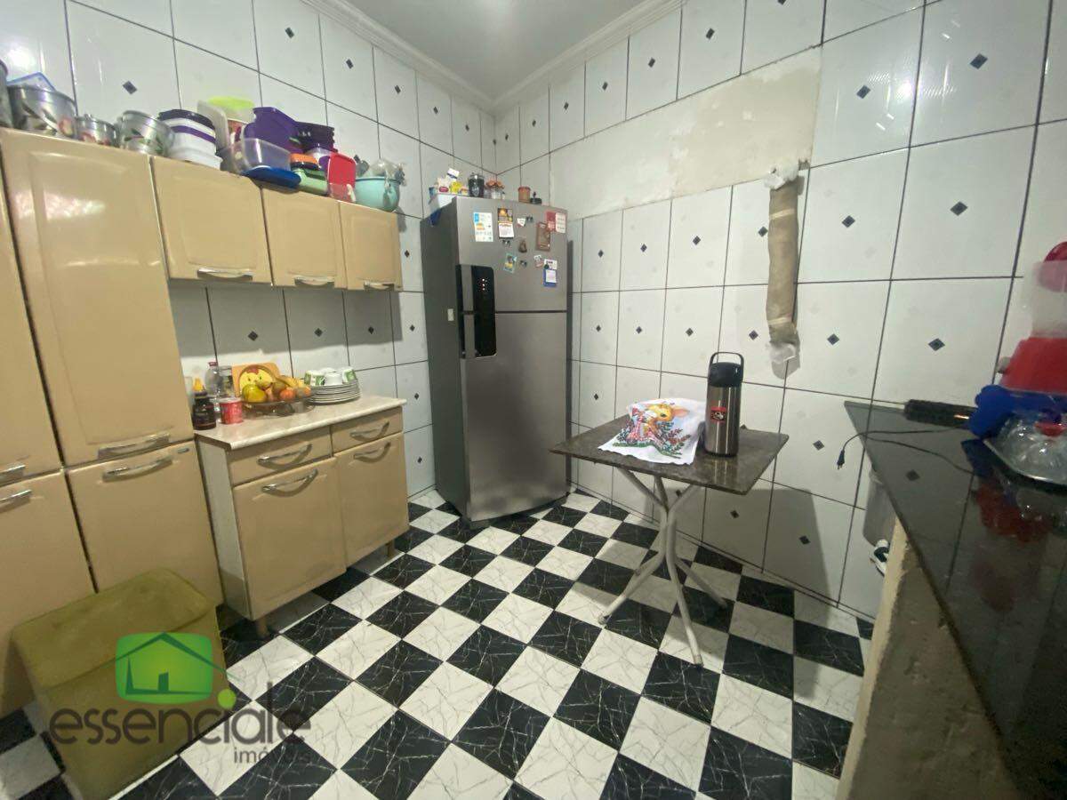 Casa de 120 m² e 2 quartos no bairro Alvorada à venda por R$ 480.000
