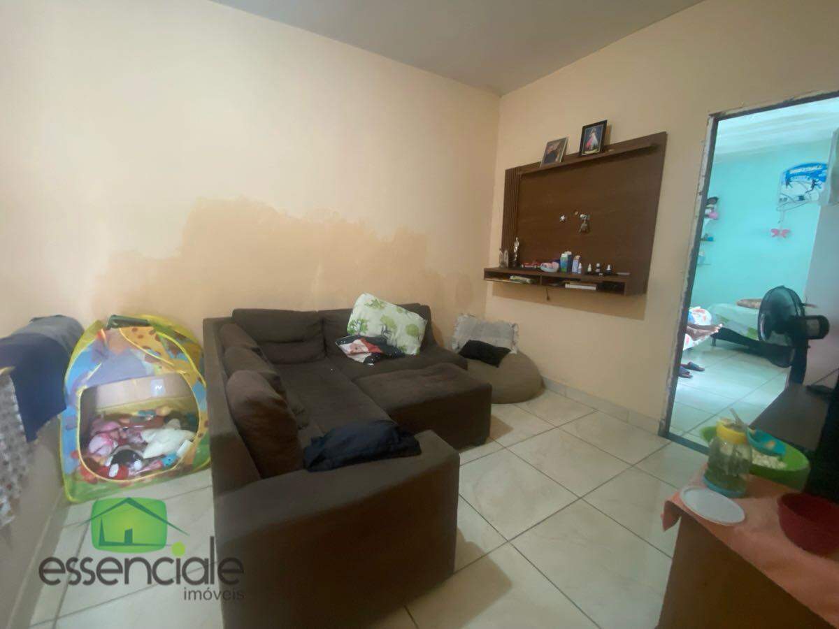 Casa de 120 m² e 2 quartos no bairro Alvorada à venda por R$ 480.000