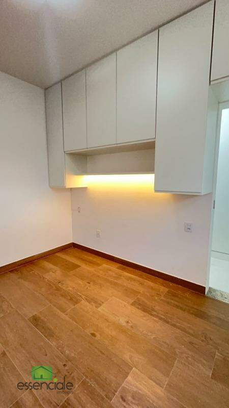 Apartamento com Área Privativa 2 quartos suite, à Venda no Bairro São Luis Contagem/MG
