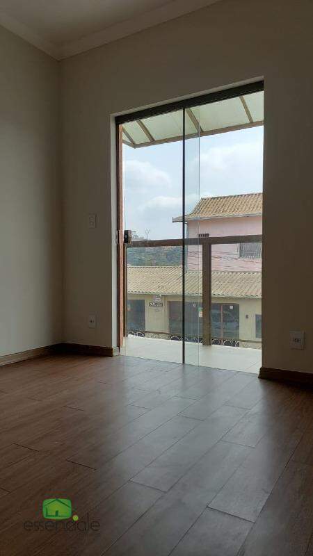 Casa Geminada 3 Quartos com Suíte – Entrada Independente