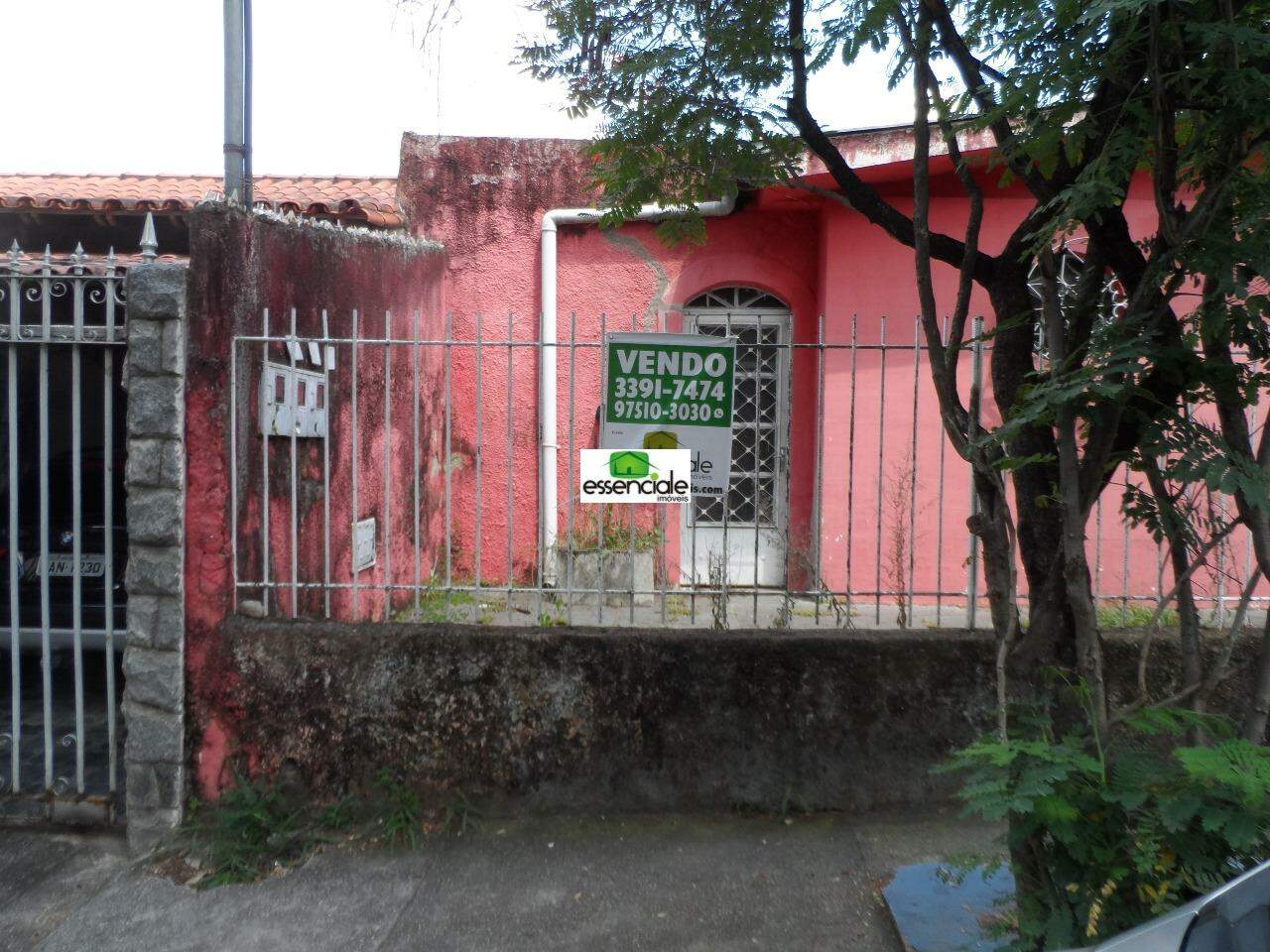 Casa á venda – 3 quartos, suíte e 5 vagas no Bairro Novo Eldorado