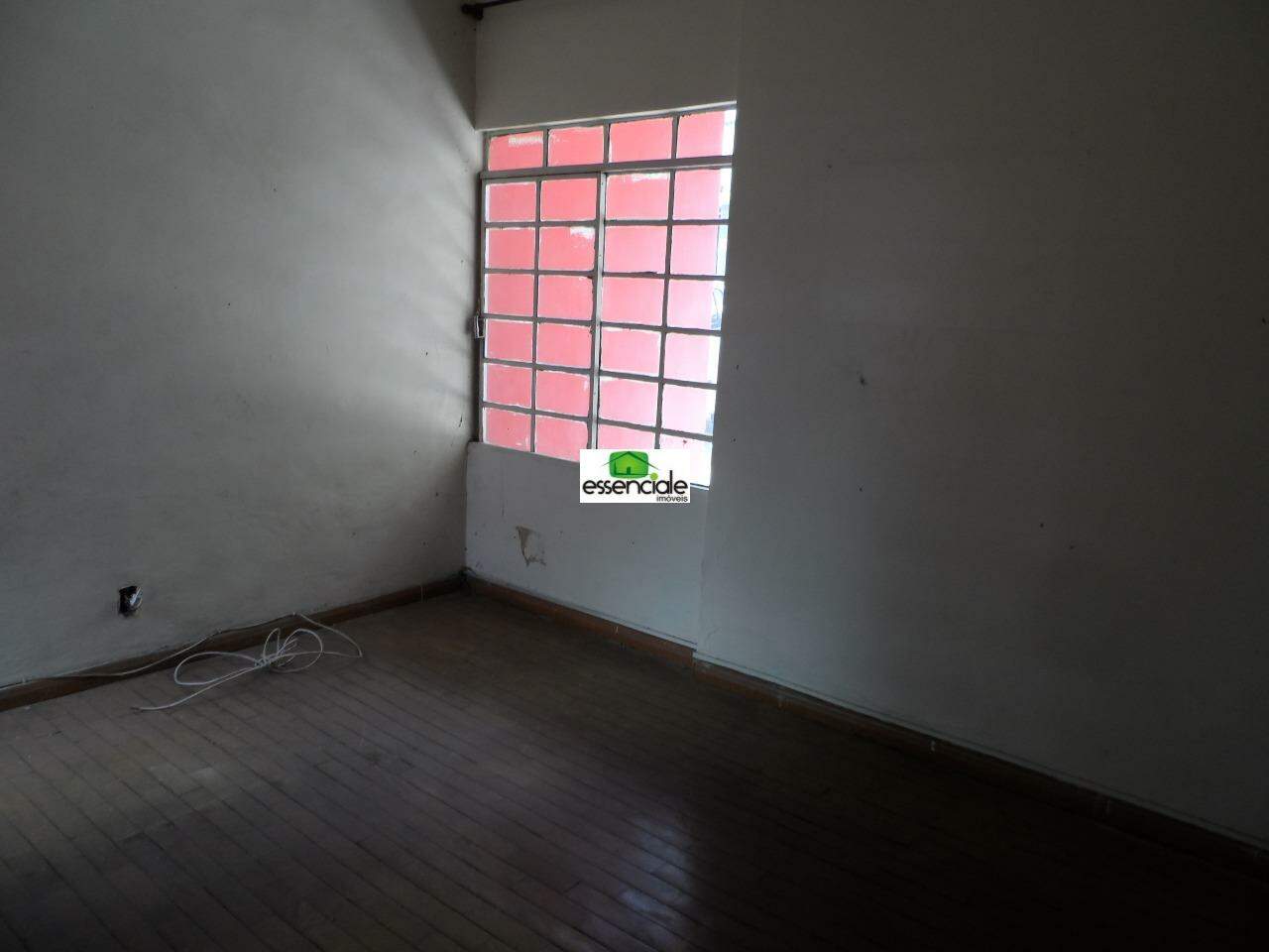 Casa á venda – 3 quartos, suíte e 5 vagas no Bairro Novo Eldorado