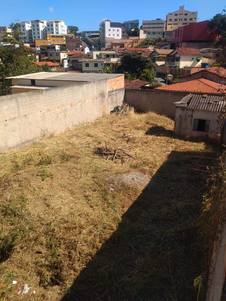 Lote à venda no bairro Alvorada em Contagem – 416m², plano e murado