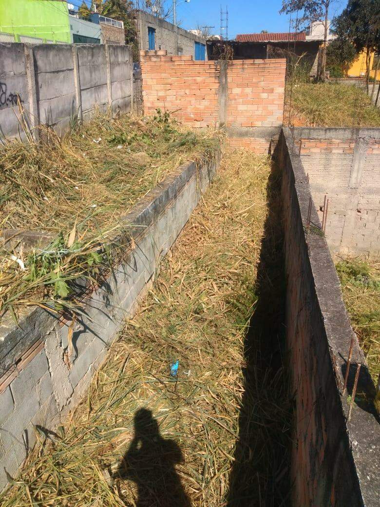 Lote à venda no bairro Alvorada em Contagem – 416m², plano e murado