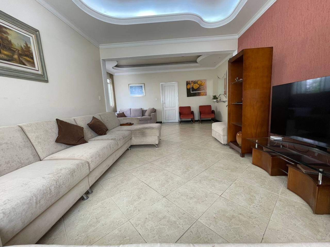 Casa comercial à venda no bairro Novo Eldorado em Contagem – 4 quartos, suíte e terraço