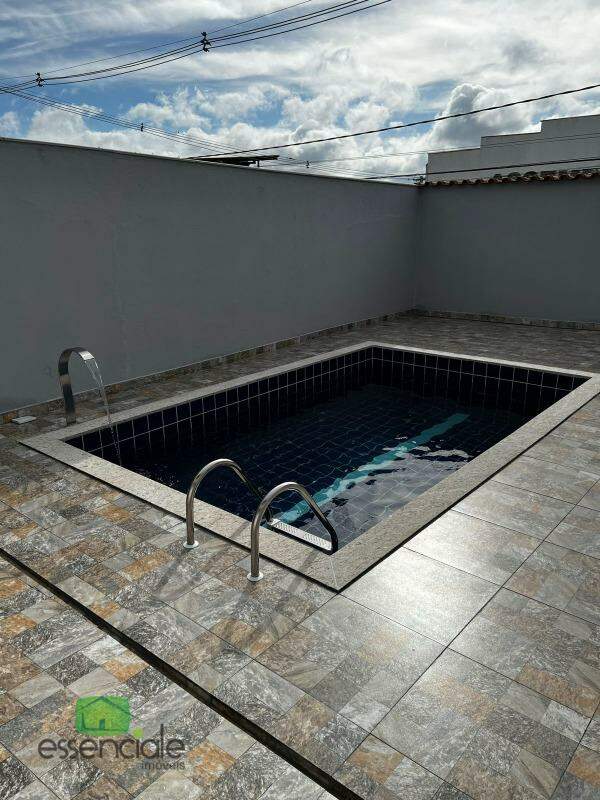 Casa 3 Quartos com Piscina e Churrasqueira – Darcy Ribeiro