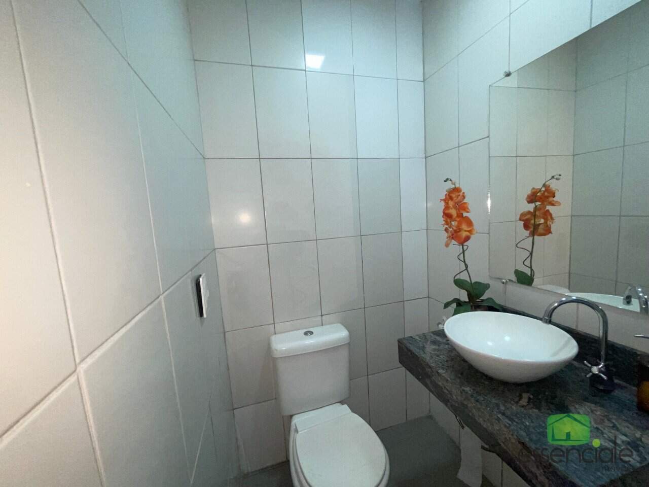 Casa com piscina e área gourmet à venda no Eldorado – 3 quartos, suíte e fino acabamento