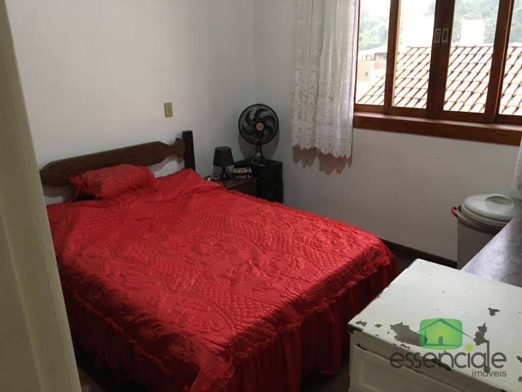 Casa à venda no bairro Arvoredo, em Contagem - MG