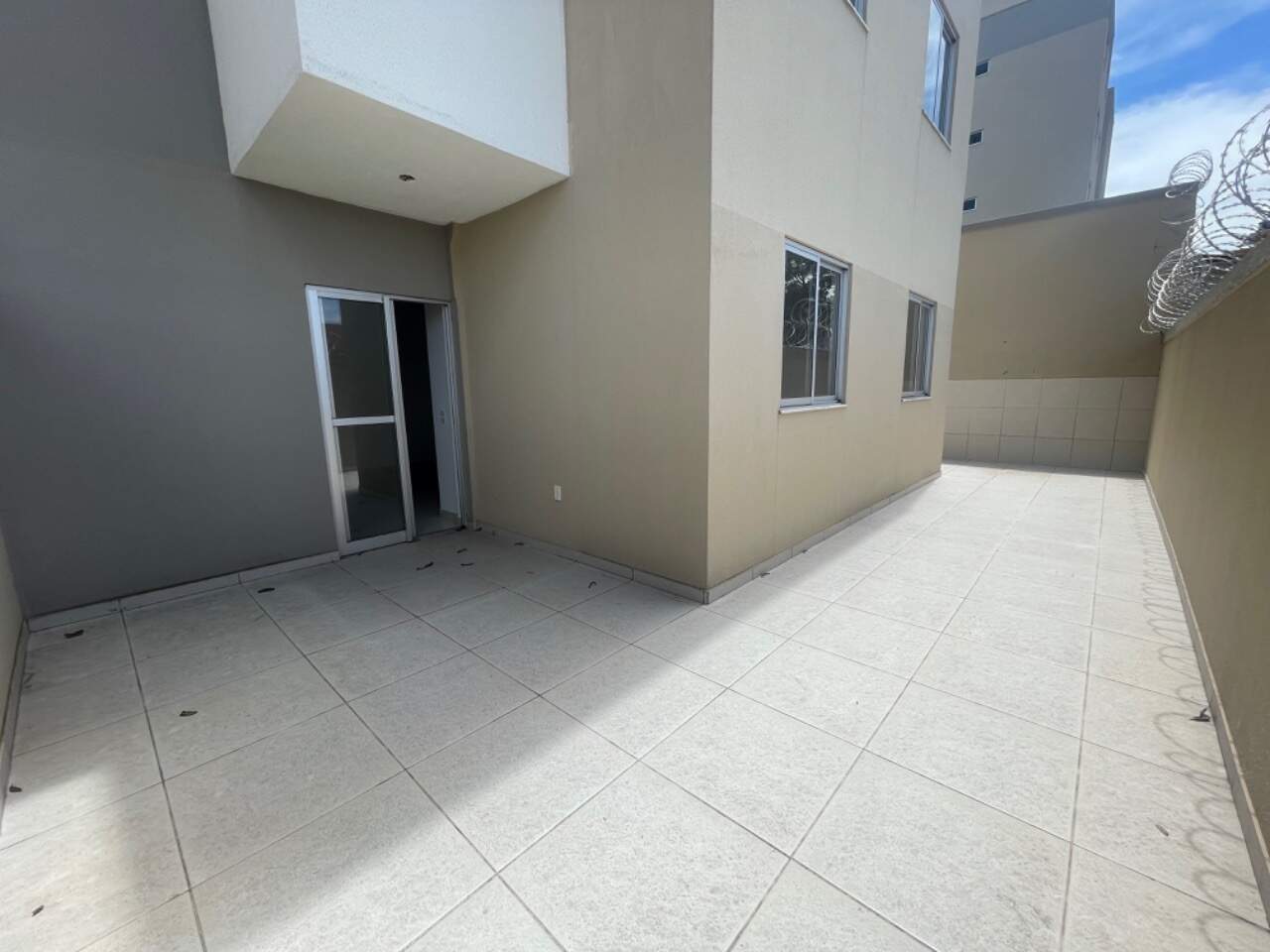 Apartamento à Venda com Área Privativa no Bairro Cândido Ferreira, Contagem – 2 Quartos e 2 Vagas!