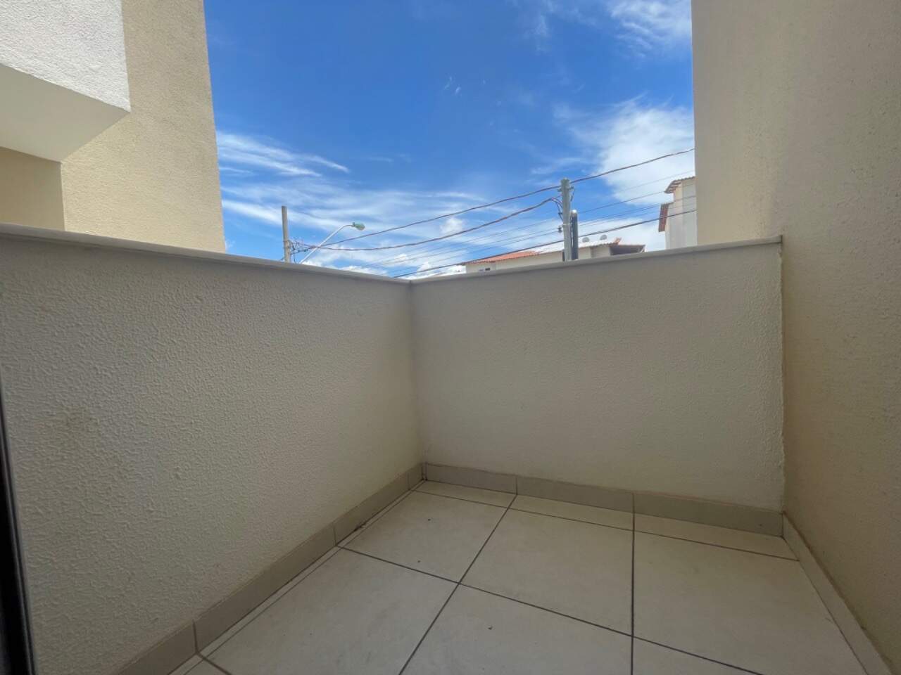 Apartamento à Venda no Bairro Cândida Ferreira, Contagem – 2 Quartos, Varanda e 2 Vagas!