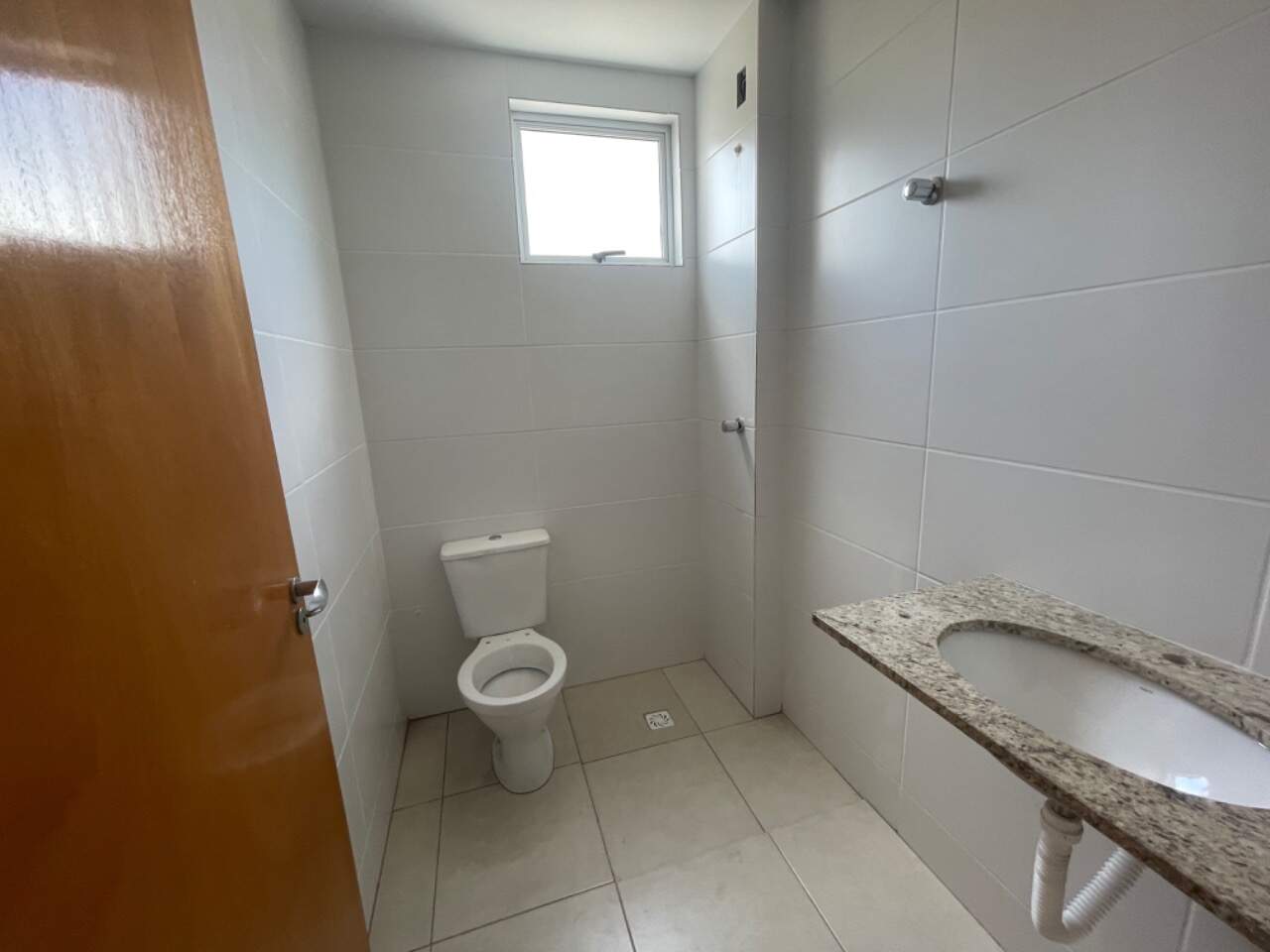 Apartamento à Venda no Bairro Cândida Ferreira, Contagem – 2 Quartos, Varanda e 2 Vagas!