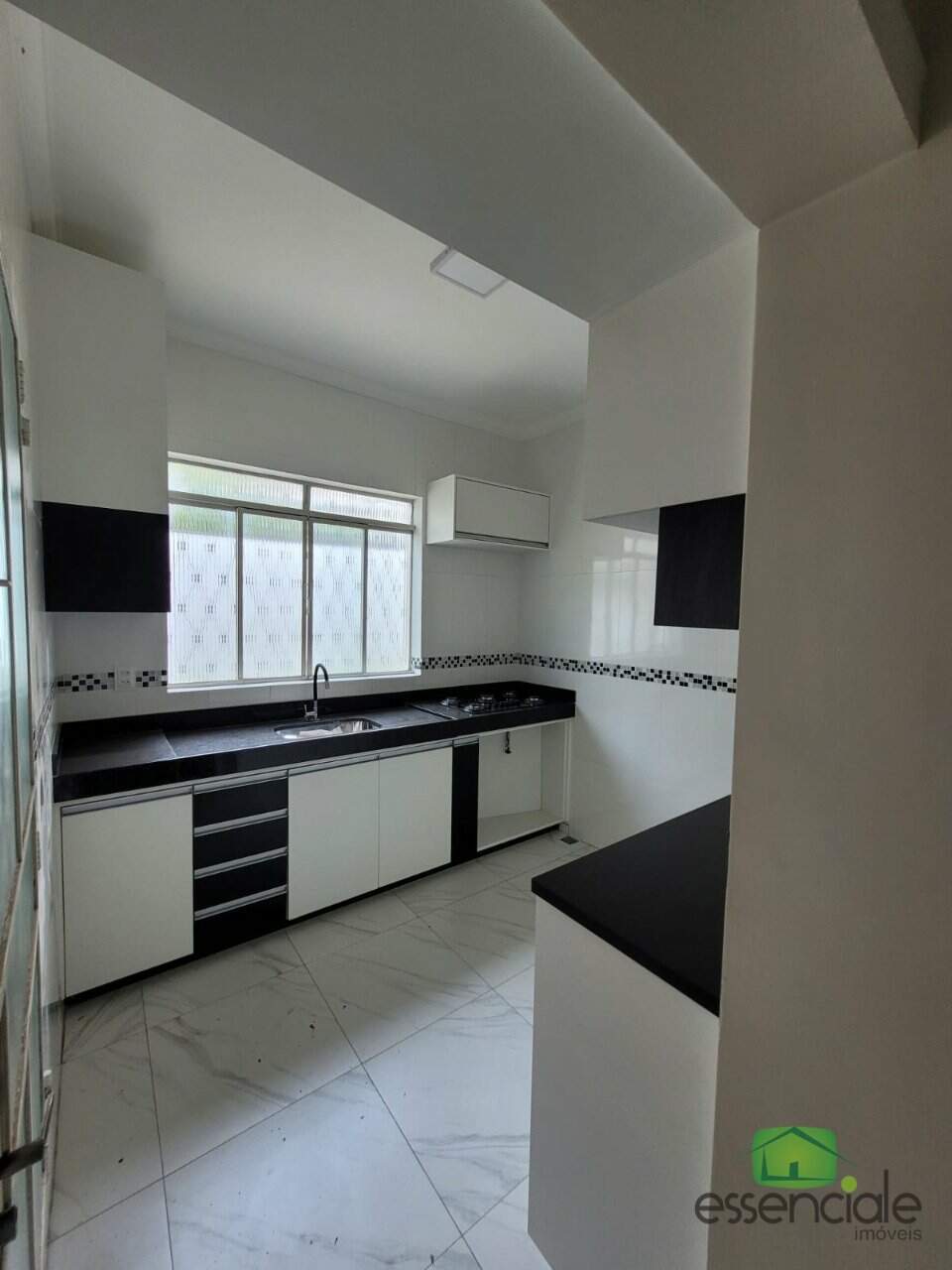Casa 3 Quartos com Suíte e Anexo nos Fundos – Eldorado