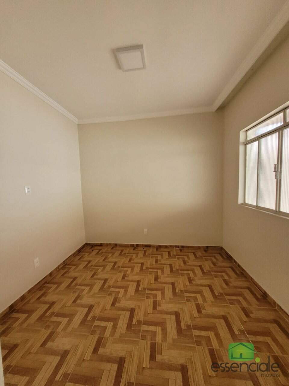 Casa 3 Quartos com Suíte e Anexo nos Fundos – Eldorado