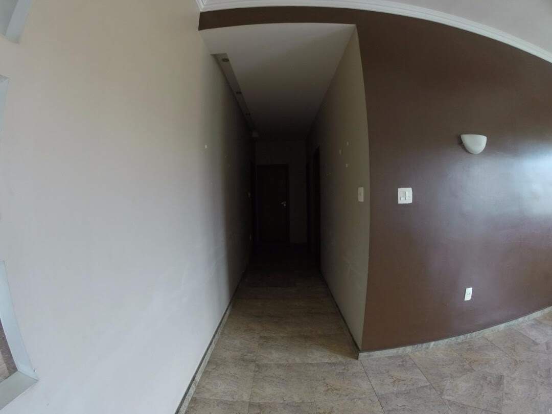 Casa à Venda no Bairro Riacho das Pedras – 3 Quartos, Piscina e Lojas Comerciais!