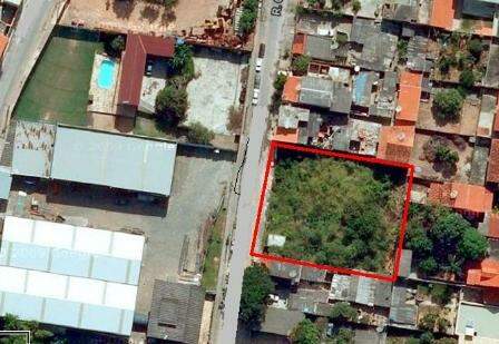 Terreno à Venda no Bairro Vila Darci Vargas – 1.200m², Plano e Murado