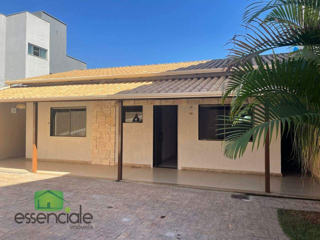 Casa à venda com 3 quartos em lote de 360m² no Bairro Europa – Contagem