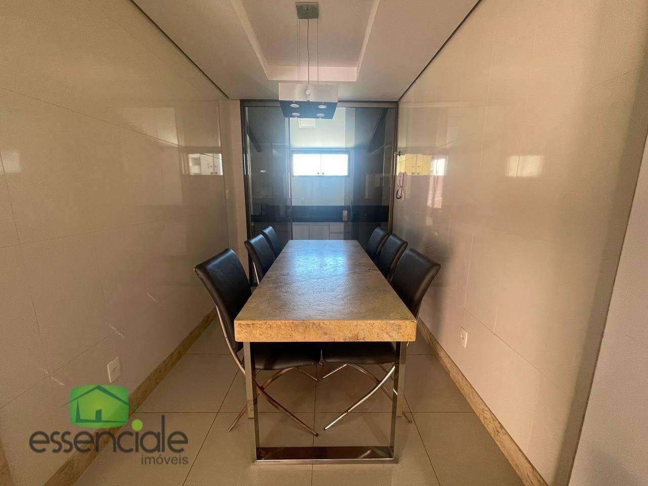 Casa à venda com 3 quartos em lote de 360m² no Bairro Europa – Contagem
