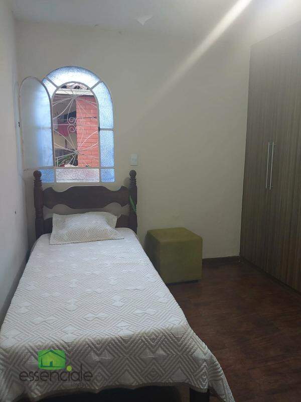Excelente casa no Bairro Jardim Riacho da Pedras em Contagem - MG