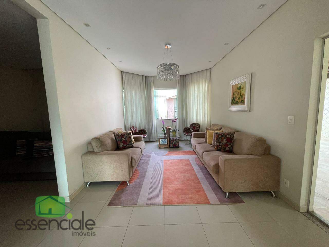 Casa de alto padrão à venda no Jardim Riacho das Pedras – Contagem, com 4 quartos, piscina e espaço gourmet